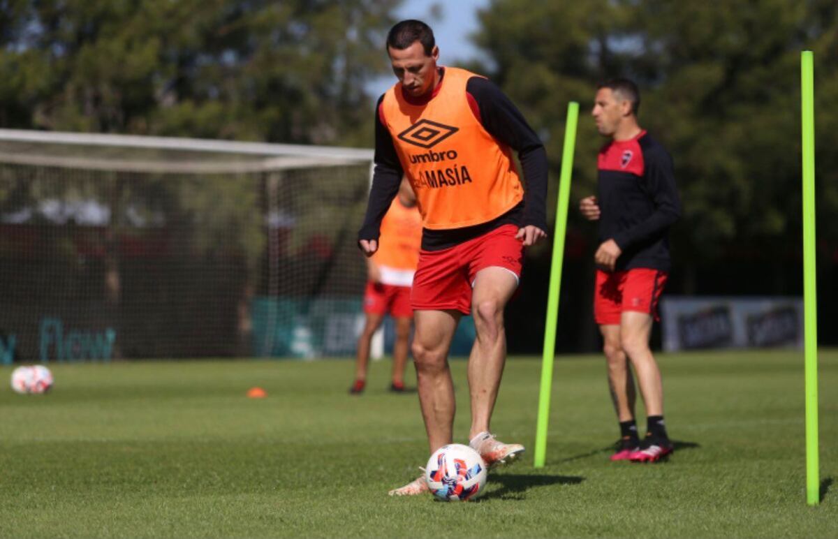 Fernando Gamboa tiene un par de dudas en el equipo de Newell’s para visitar a Gimnasia