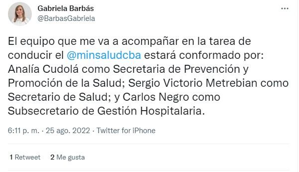 A través de su cuenta de Twitter, confirmó su nuevo equipo de trabajo.