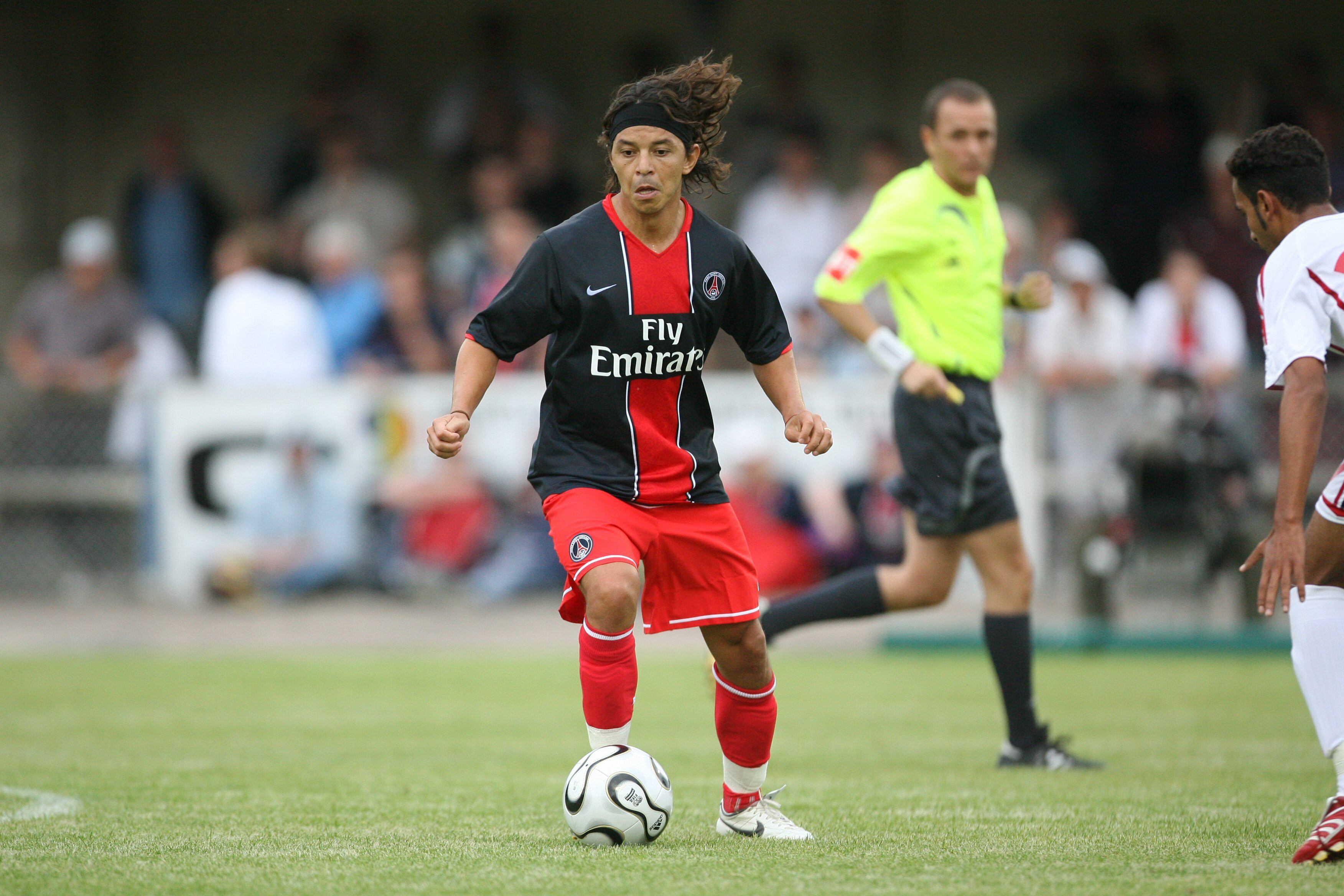 Marcelo Gallardo en su etapa como jugador del PSG