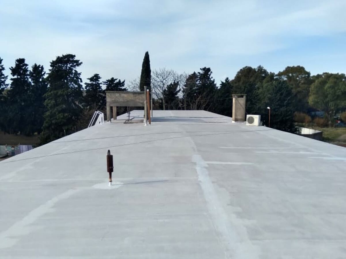 Reparación en los techos de la Escuela N°22