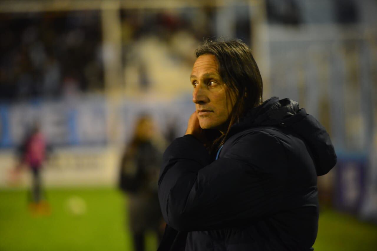 Racing cayó 0-1 ante San Martín de Tucumán en el estadio Miguel Sancho, por la fecha 17 de la Primera Nacional. (Javier Ferreyra / La Voz)