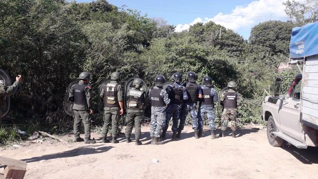 Se solicitaron refuerzos y colaboró la Gendarmería Nacional.