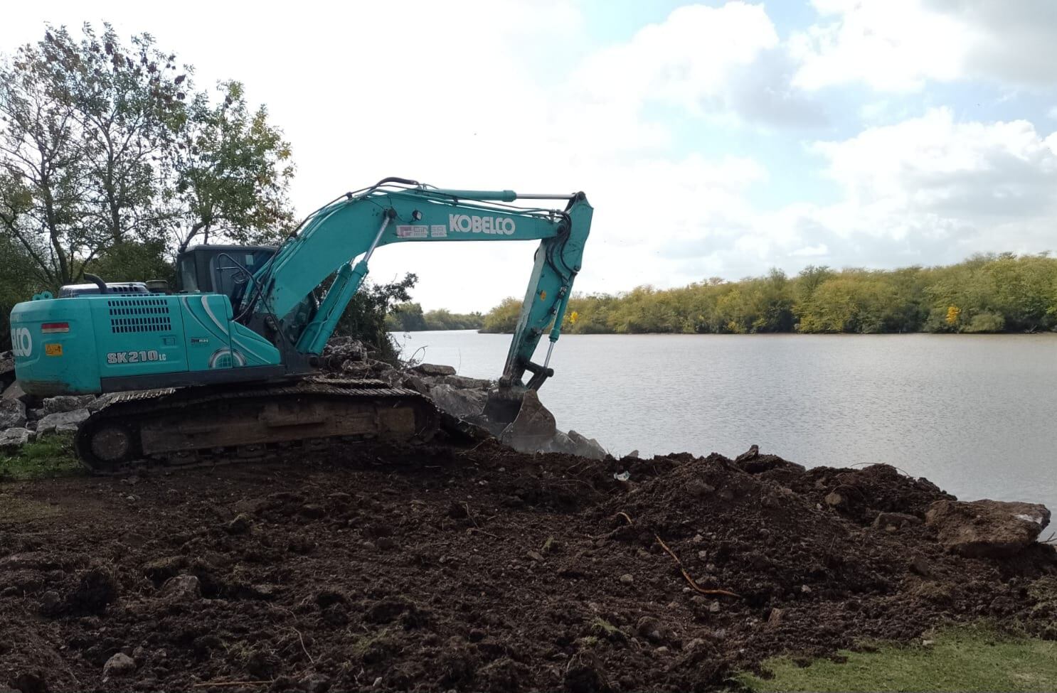 Obra de toma de agua en Gualeguaychú