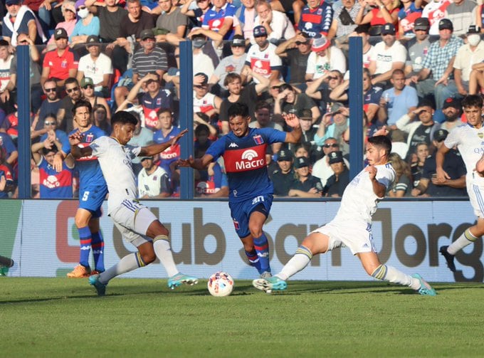 Boca venció 2 a 0 como visitante a Tigre.