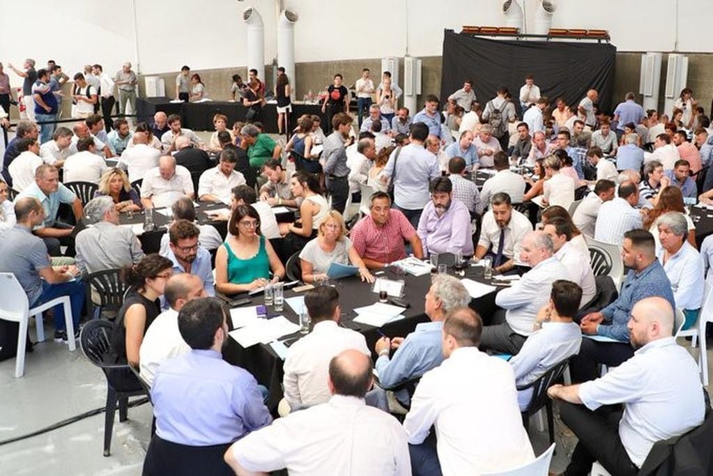 Fhurer presente en el Primer Encuentro de Producción, Ciencia y Tecnología de la Provincia de Buenos Aires
