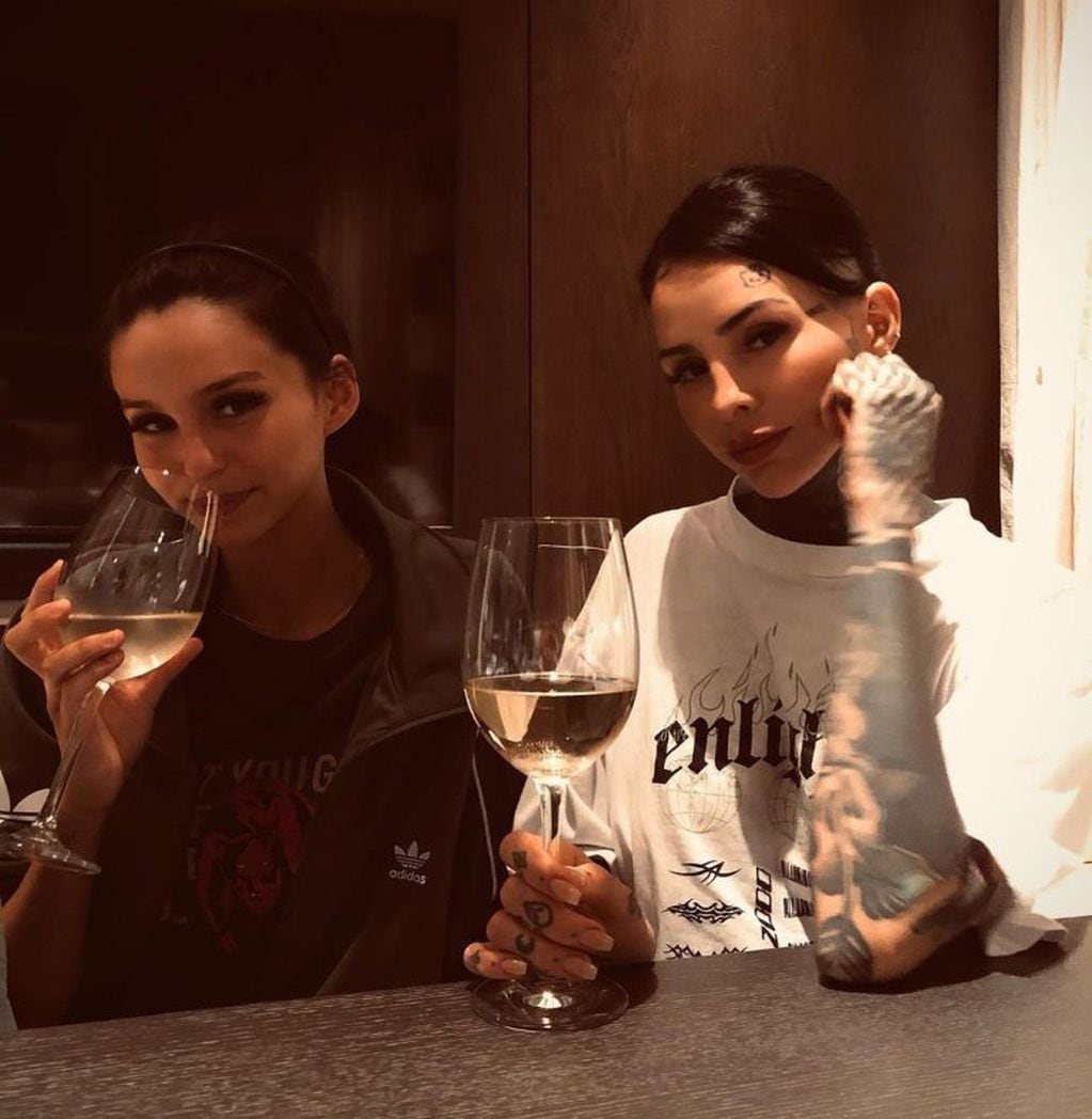 Cande Tinelli y Juanita en una noche de hermanas (Instagram/@candelariatinelli)