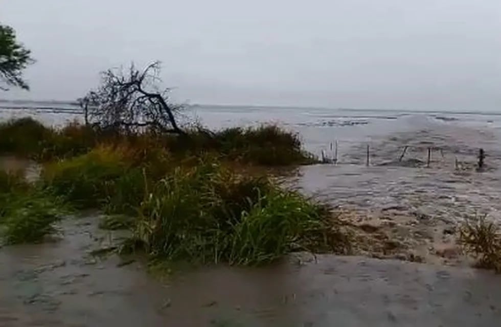 Las impactantes imágenes de la ruta 89 bajo el agua (Foto: Captura video)