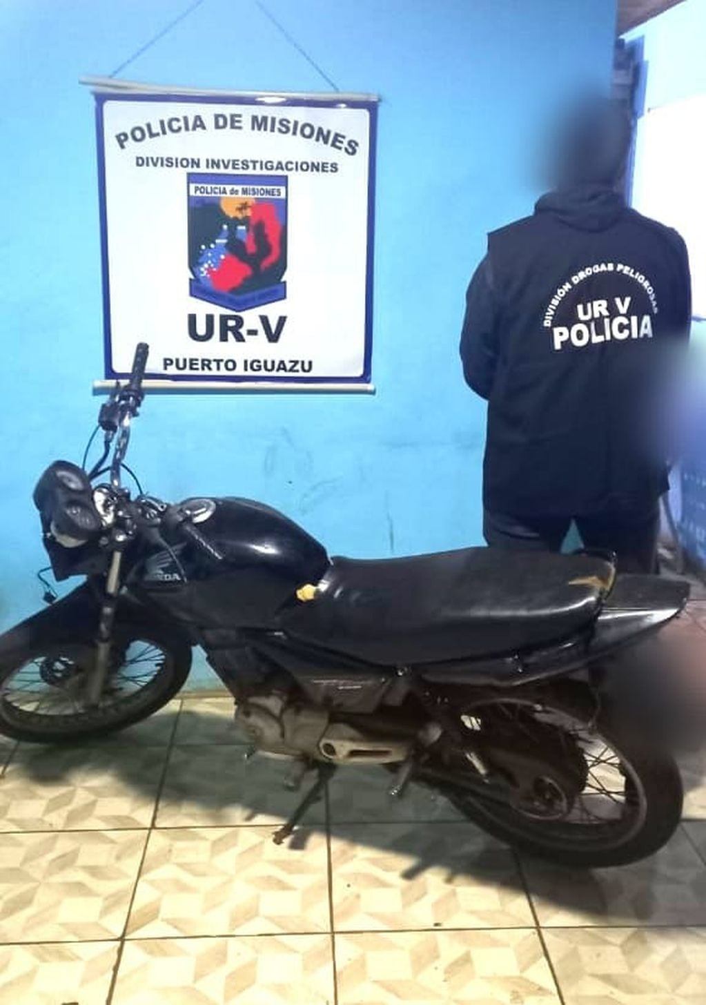 Recuperan motocicleta sustraída en Puerto Iguazú.