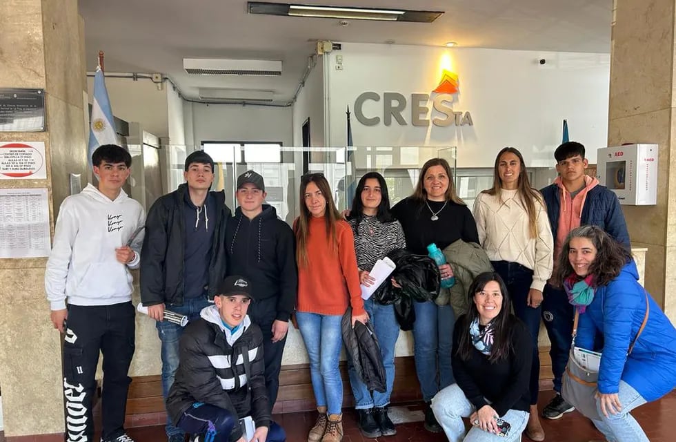 Estudiantes de La Escuela Secundaria Nº 11 de San Francisco de Bellocq visitaron Cresta