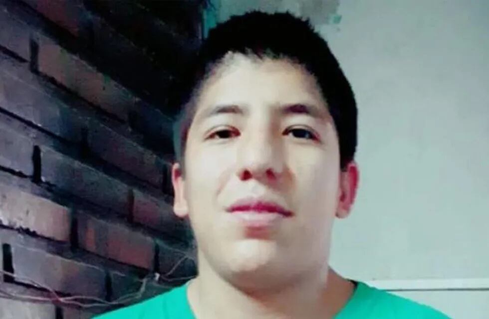 Lucas Emanuel Castillo fue asesinado de una puñalada. Tenía 20 años.