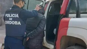 Detenciones. La madre y el padre de las chicas fueron detenidos. (Policía)