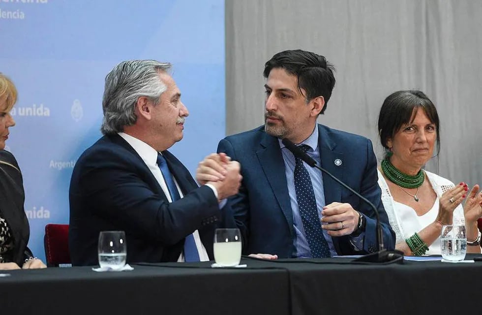 Alberto Fernández y su ministro de Educación, Nicolás Trotta. (La Voz/Archivo)