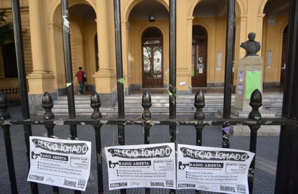 DYN39, BUENOS AIRES 19/09/17, CONTINUAN LAS TOMAS DE COLEGIOS PORTEÑO; COLEGIO MARIANO ACOSTA.FOTO:DYN/EZEQUIEL PONTORIERO ciudad de buenos aires  tomas de escuelas colegios contra la reforma educativa plan secundaria del futuro colegios escuelas tomadas por los estudiantes