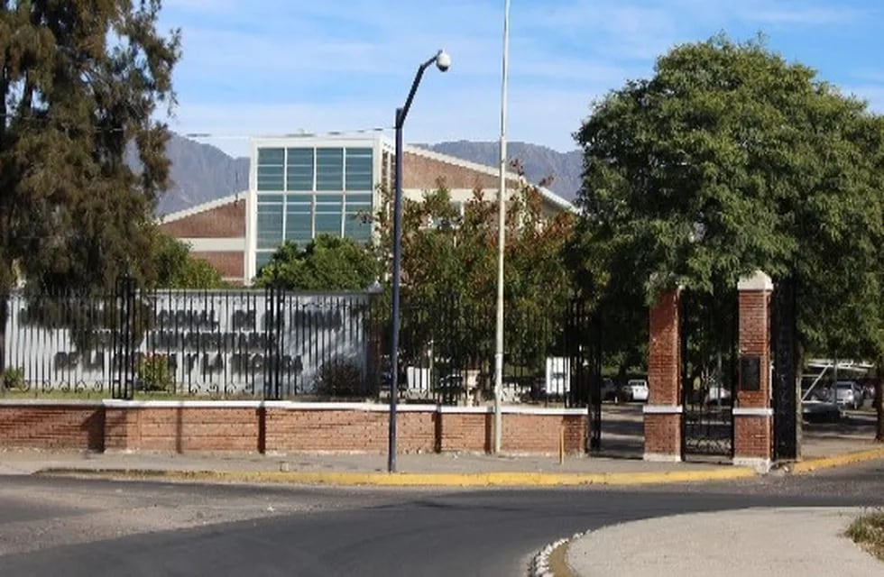 Universidad Nacional de La Rioja