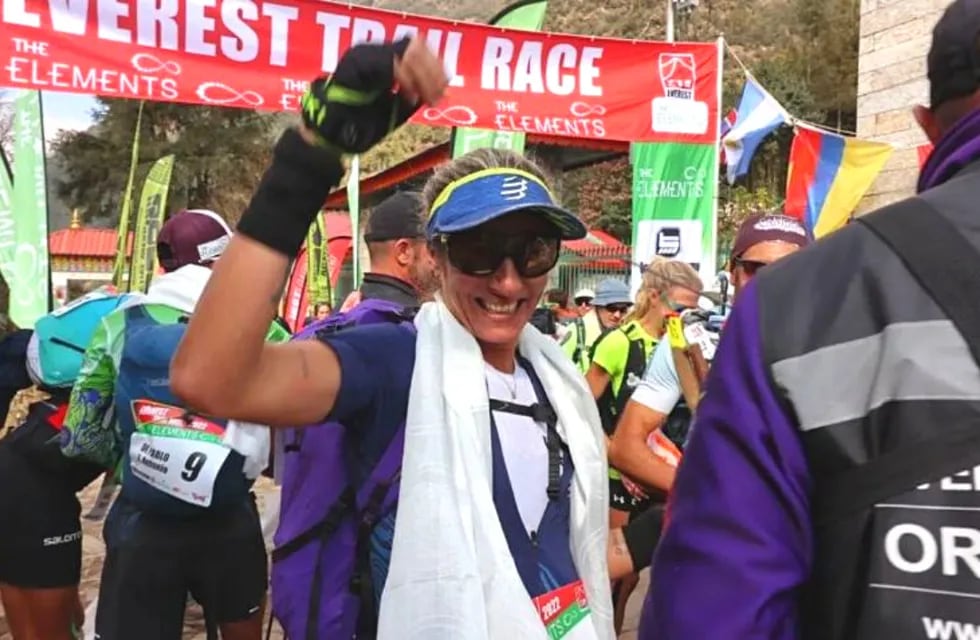 Se trata de Silvina Pérez, quien durante casi dos días estuvo corriendo por el Himalaya.