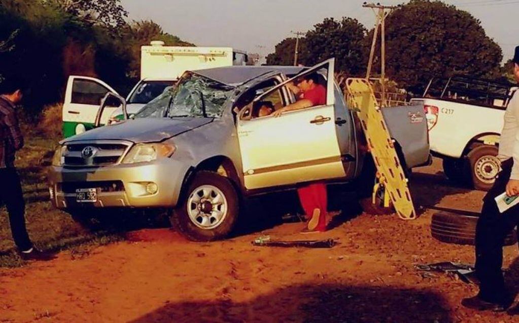 Así quedó la camioneta en la que viajaba el jefe comunal de Palmar Grande.