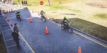 Habilitan una pista de manejo para la práctica de motociclistas