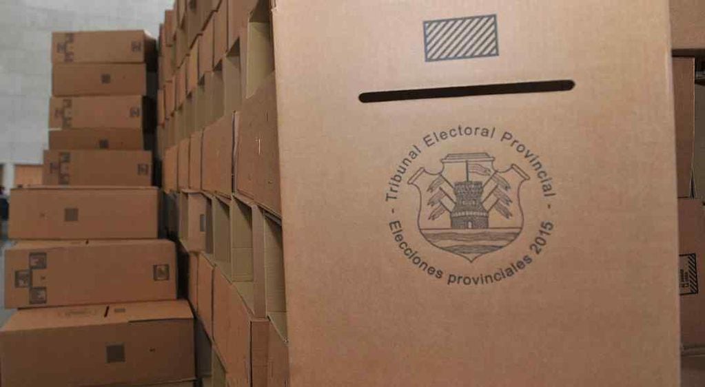 Más de 90.000 efectivos de seguridad estarán encargados de custodiar las urnas en todo el país. Foto La Voz.