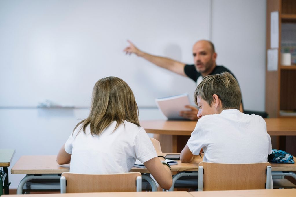 La educación sexual integral está implementada en los 3 niveles: inicial, primario y secundario (Foto: Depositphotos)