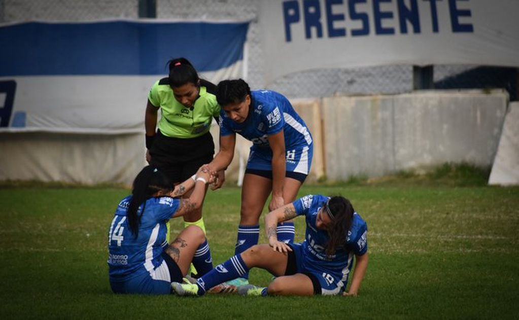 El plantel femenino de Argentino de Rosario renunció a seguir representando al club y publicó un duro comunicado. (Prensa Argentino Rosario).