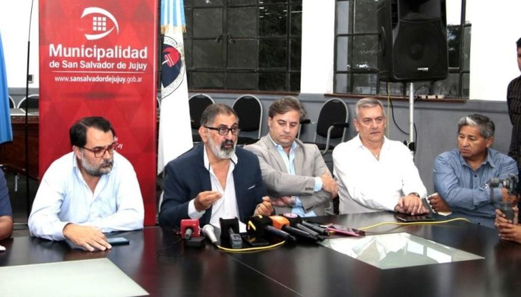 El intendente Jorge anunció las medidas preventivas adoptadas por el municipio para prevenir la propagación del coronavirus en Jujuy.