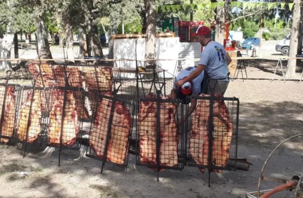 Comenzó las octava edición de la Fiesta Regional de la Carne en Cerri