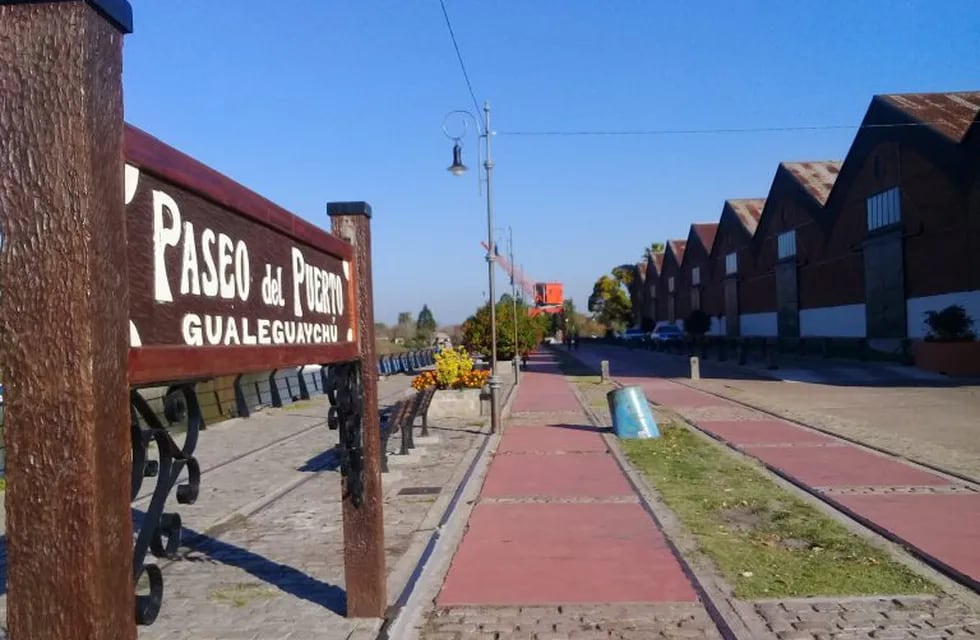 Paseo del puerto de Gualeguaychú\nCrédito: Vía Gualeguaychú