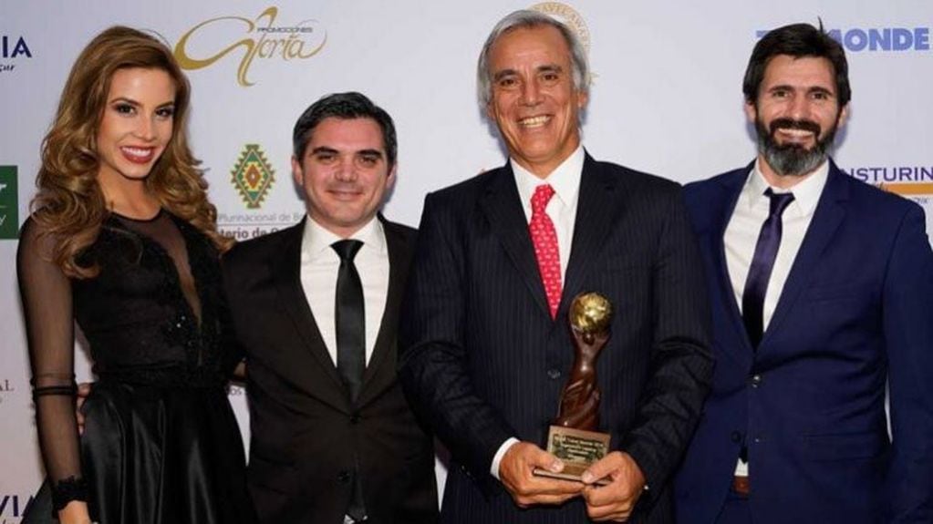 Premiación en Bolivia (web).