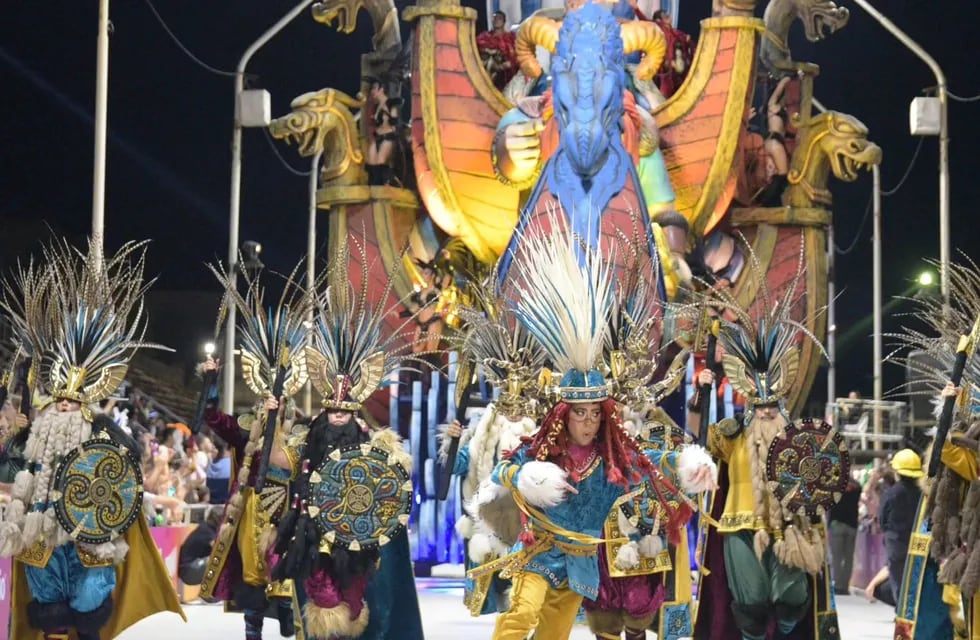 La Comparsa Papelitos se consagró campeona del Carnaval del País 2024