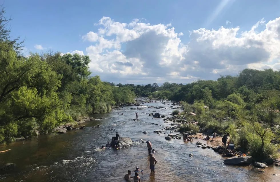 Río San Antonio en verano.