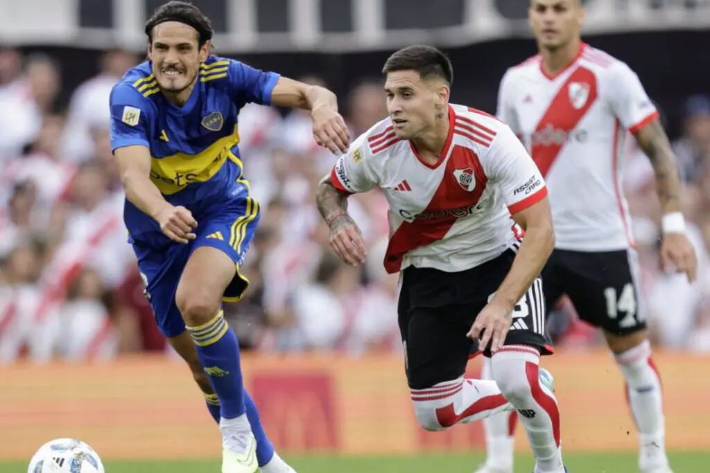 Rodrigo Villagra en el partido de River ante Boca por la Copa de la Liga Profesional.