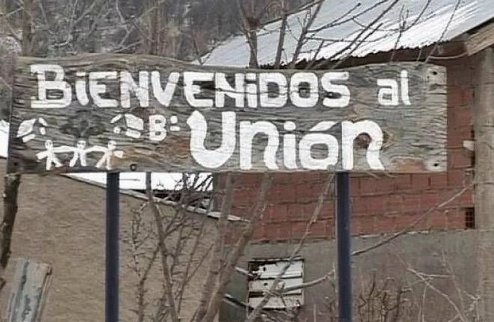 Letrero de entrada al Barrio Unión (Foto: Ahora Río Negro).