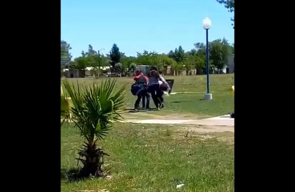 Violencia a la salida de una escuela en Buena Esperanza, San Luis