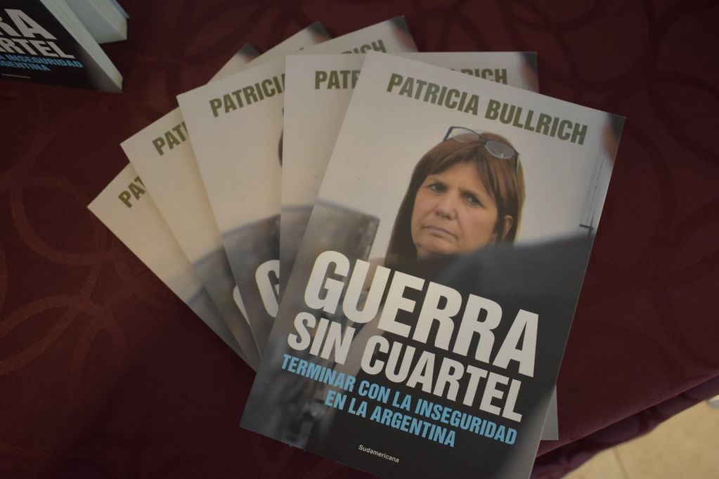 Guerra sin cuartel, el libro de Bullrich presentará esta tarde en Salta.