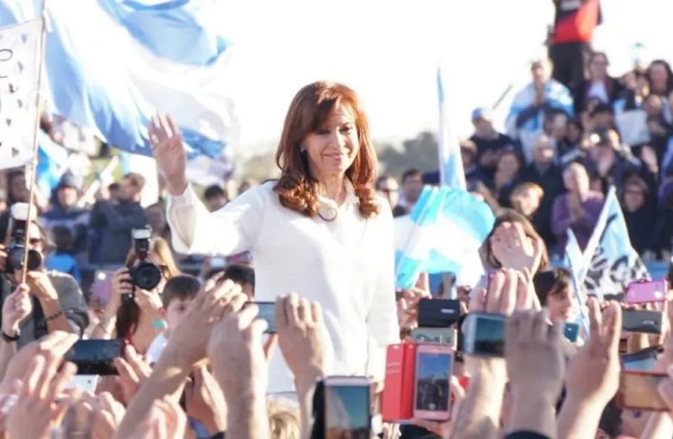 Cristina relanza su campaña en Florencio Varela. Foto: Twitter.