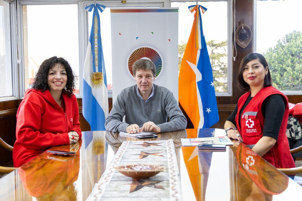 Melella se reunió con la Cruz Roja Ushuaia para trabajar en acciones conjuntas