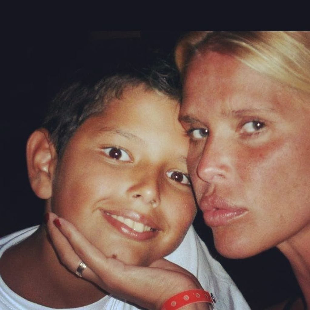 Nazarena Vélez y su hijo Gonzalo "Chyno" Agostini, fruto de su relación pasada con Daniel Agostini (Foto: Instagram/ nazarenavelez)