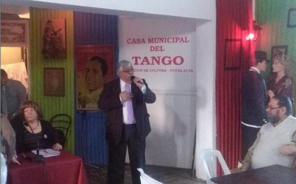 Ciclo Tangos en la Estación Homenaje a Gardel