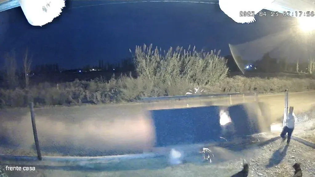 Video: impresionante choque de un conductor ebrio contra un portón