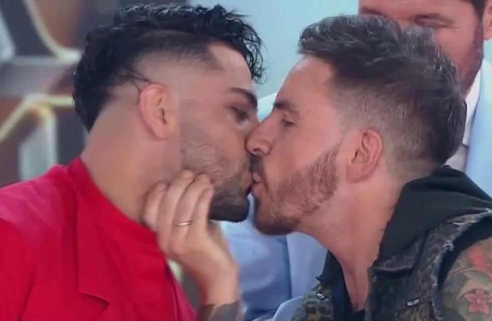 Fede Bal y Facundo Mazzei se besaron (Foto:Captura)