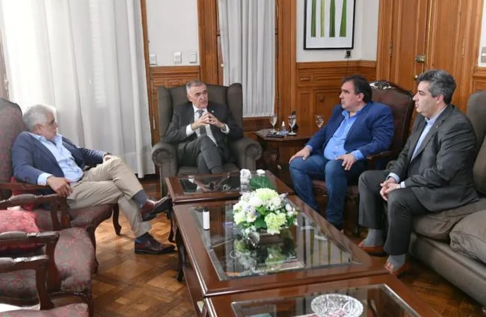 Osvaldo Jaldo junto a Dante Loza, Raúl Ferrazzano y a Javier Morof.