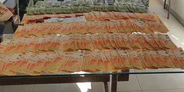 Dinero. Parte de lo secuestrado en los últimos operativos. (Gendarmería Nacional)