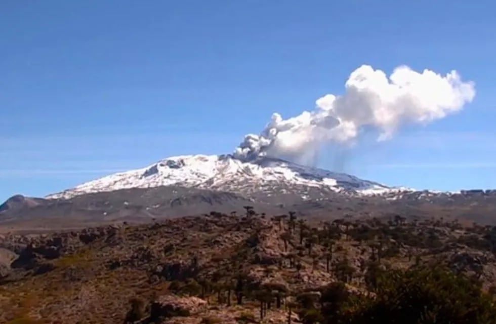 Se mantiene el alerta amarilla tras el nuevo pulso eruptivo del volcán Copahue.