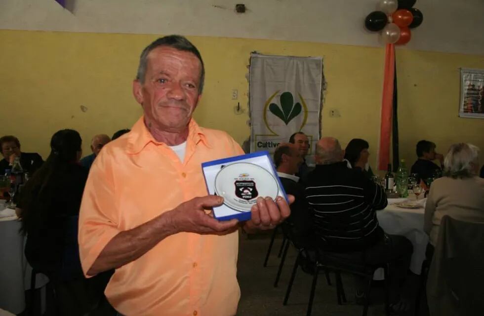 José Tovani fue Bombero Voluntario de Pérez en los primeros años de la Institución