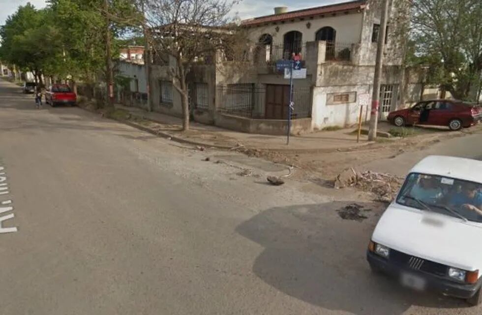 El violento hecho se desató en una vivienda de Moreno entre Bustamante y América. (Street View)