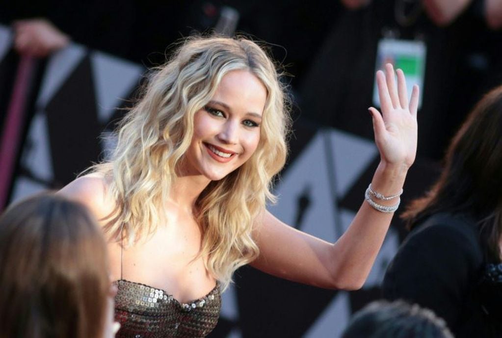 Jennifer Lawrence dio que hablar en la gala de los Oscars 2018. / AFP PHOTO / Kyle GRILLOT