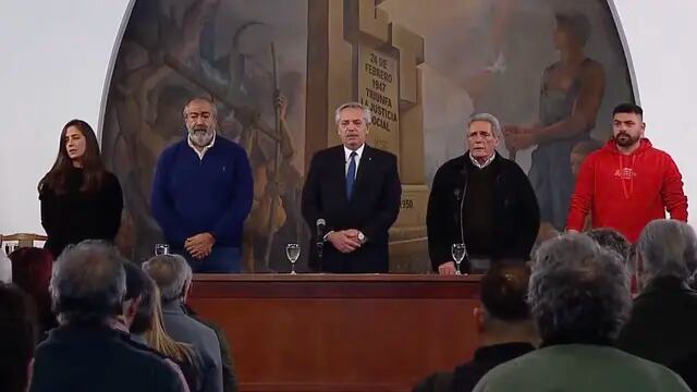 Alberto Fernández encabeza un acto en la CGT por el aniversario de la muerte de Perón