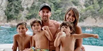 Lionel Messi y Antonela Roccuzzo de vacaciones con sus hijos