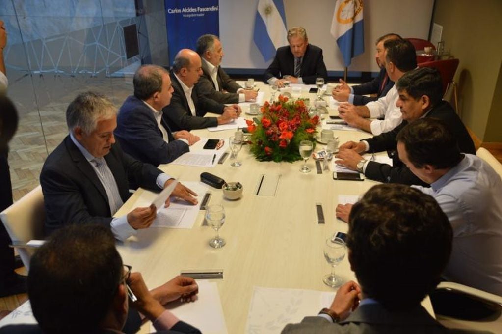 El vicegobernador Néstor Bosetti participó de un encuentro de vicegobernadores de diferentes provincias argentinas, y de distintas extracciones políticas.