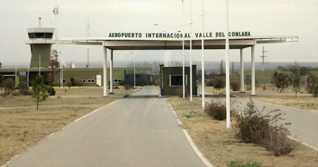 El Aeropuerto del Valle del Conlara  fue inaugurado en diciembre de 2001.